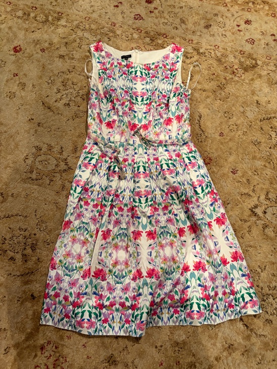Talbots Dresses & Skirts - Like New Talbots Falling Floral / Rose Garden Fit & Flare Dress. Quiet luxury